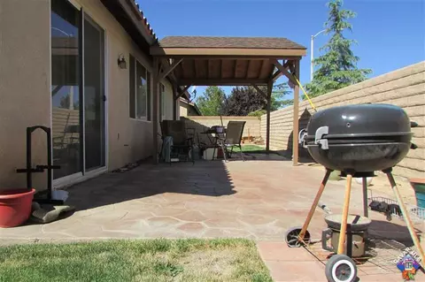 6303 Starview Dr, Lancaster, CA 93536 photo 64