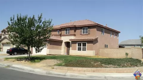 4551 Parton Ct, Lancaster, CA 93536 photo 3