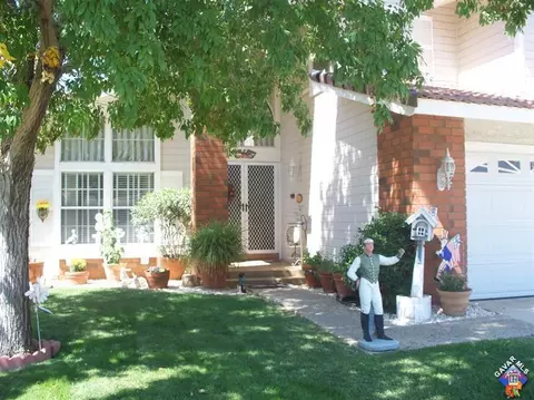 39721 Dover Dr, Palmdale, CA 93551 photo 3