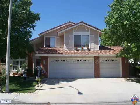 39721 Dover Dr, Palmdale, CA 93551 photo 2