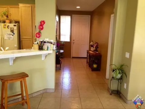 3030 San Ramon Dr, Lancaster, CA 93535 photo 2