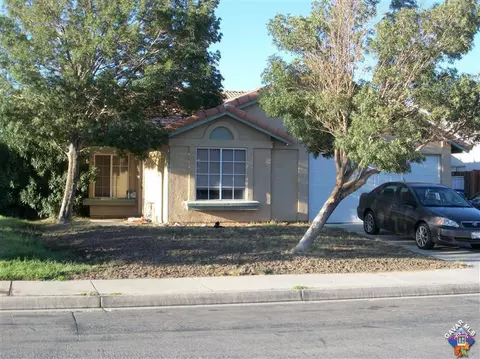 2277 Cimmaron St, Lancaster, CA 93535 photo 1