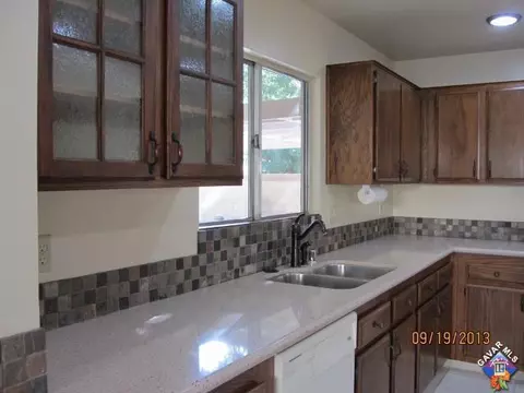 728 Whitlatch Dr, Lancaster, CA 93535 photo 10