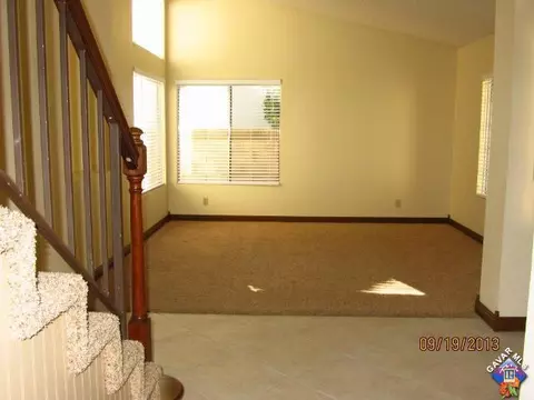 728 Whitlatch Dr, Lancaster, CA 93535 photo 5