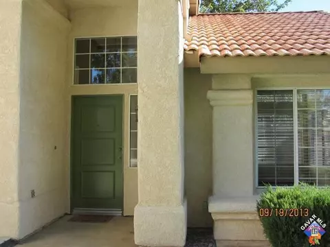 728 Whitlatch Dr, Lancaster, CA 93535 photo 4
