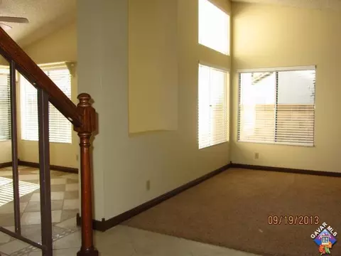 728 Whitlatch Dr, Lancaster, CA 93535 photo 8