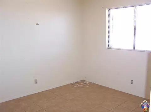 15878 Koch St, Mojave, CA 93501 photo 8
