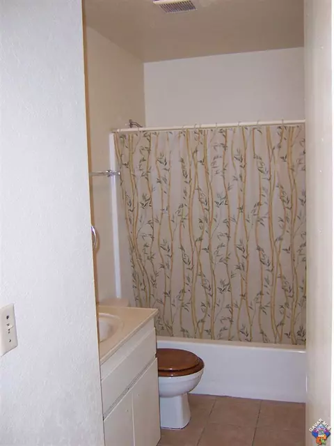 15878 Koch St, Mojave, CA 93501 photo 7