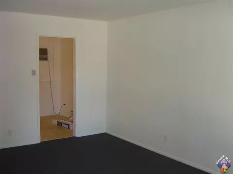 38512 10th St, Palmdale, CA 93550 photo 3
