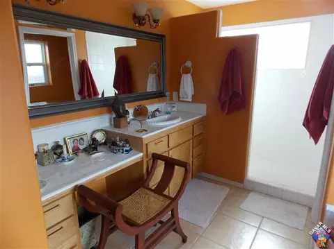 20535 Oak St, Tehachapi, CA 93561 photo 4