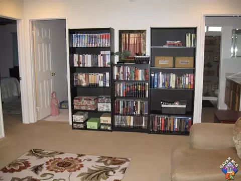 45421 Stadium Ln, Lancaster, CA 93535 photo 14