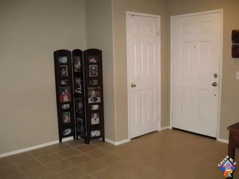 45421 Stadium Ln, Lancaster, CA 93535 photo 5