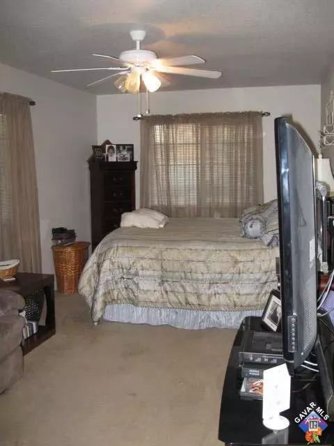 45421 Stadium Ln, Lancaster, CA 93535 photo 16