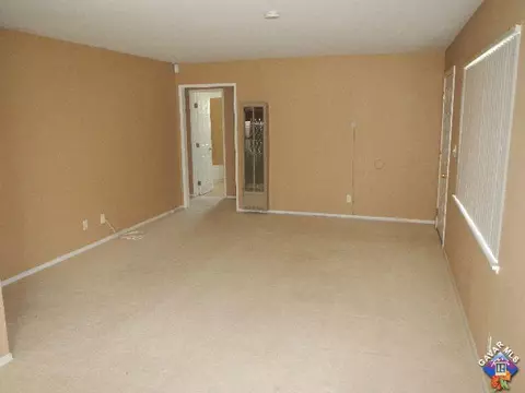 45421 Kingtree Ave, Lancaster, CA 93534 photo 5