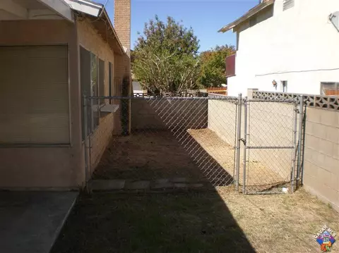 44514 Fenhold St, Lancaster, CA 93535 photo 17