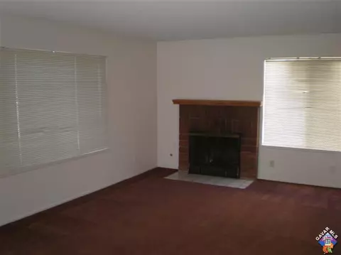 44514 Fenhold St, Lancaster, CA 93535 photo 4