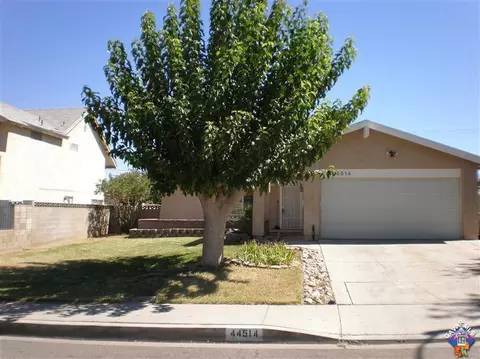 44514 Fenhold St, Lancaster, CA 93535 photo 1