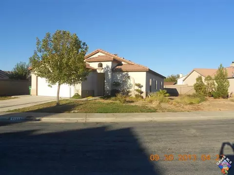 44118 Greentree Ct, Lancaster, CA 93535 photo 1