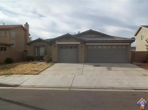 6142 Starview Dr, Lancaster, CA 93536 photo 2
