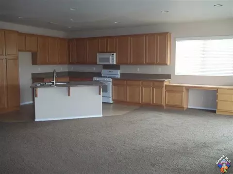 6142 Starview Dr, Lancaster, CA 93536 photo 7