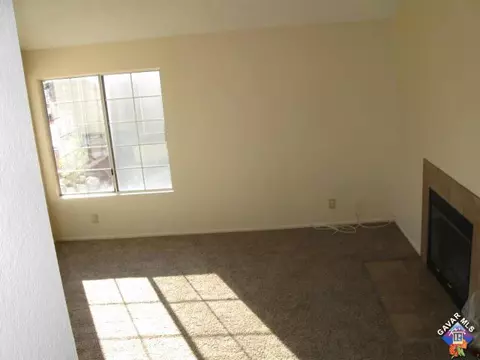 4825 Katrina Pl, Palmdale, CA 93552 photo 5