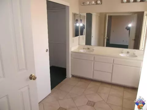 44030 Sunview Ct, Lancaster, CA 93535 photo 12