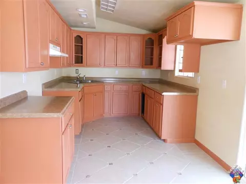 45526 W Genoa Ave, Lancaster, CA 93534 photo 2