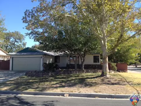 44118 Kingtree Ave, Lancaster, CA 93534 photo 1