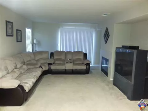 1811 E Avenue H5, Lancaster, CA 93535 photo 4