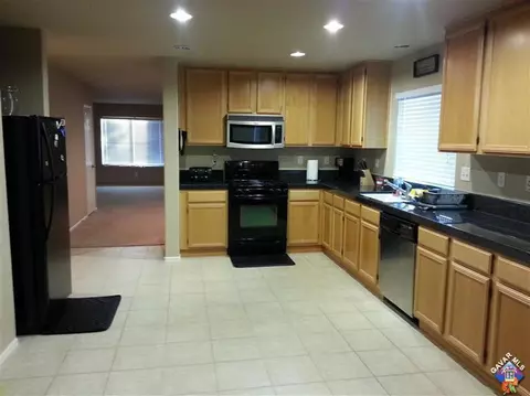 1811 E Avenue H5, Lancaster, CA 93535 photo 3