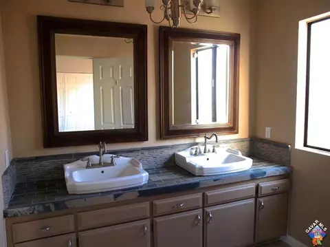 44521 Cedar Ave, Lancaster, CA 93534 photo 15