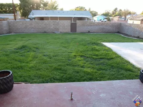 44521 Cedar Ave, Lancaster, CA 93534 photo 4