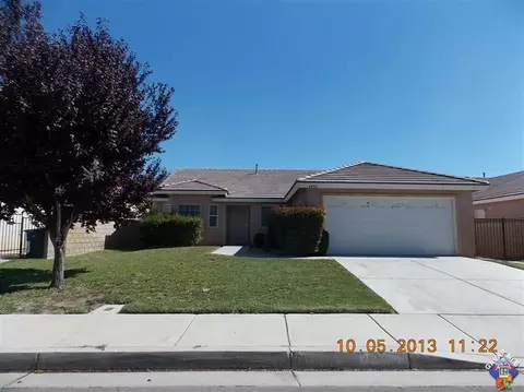 44916 Fenhold St, Lancaster, CA 93535 photo 1