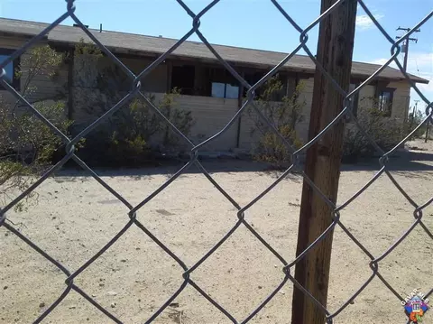 26350 Olanche St, Mojave, CA 93501 photo 5