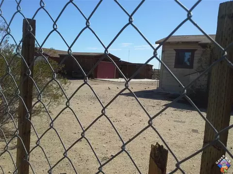 26350 Olanche St, Mojave, CA 93501 photo 6