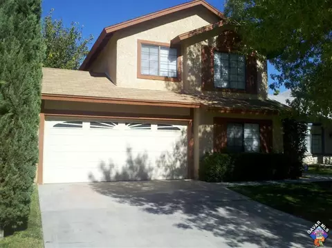 557 E Jackman St, Lancaster, CA 93535 photo 1