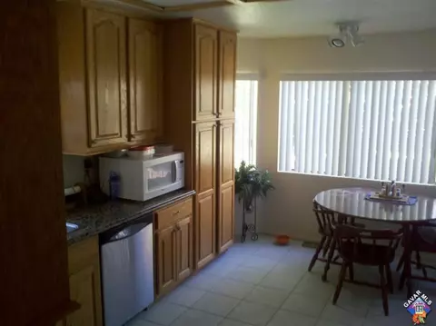557 E Jackman St, Lancaster, CA 93535 photo 12