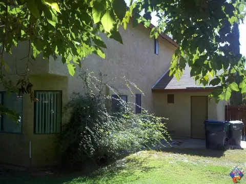 557 E Jackman St, Lancaster, CA 93535 photo 5