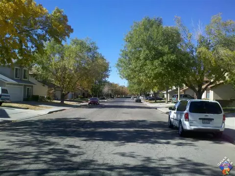557 E Jackman St, Lancaster, CA 93535 photo 16