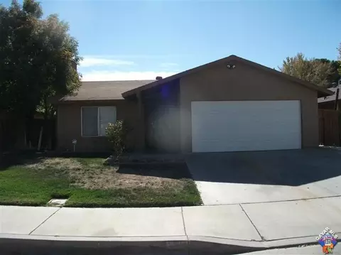 2836 E Lingard St, Lancaster, CA 93535 photo 1