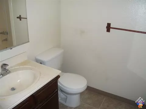 2836 E Lingard St, Lancaster, CA 93535 photo 10