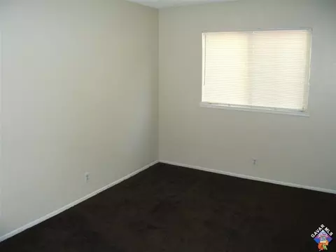 2836 E Lingard St, Lancaster, CA 93535 photo 8