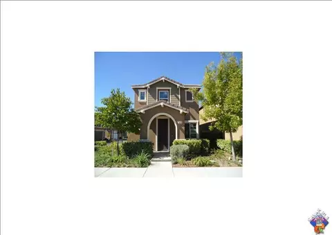 38200 Malbec Ct, Palmdale, CA 93550 photo 2