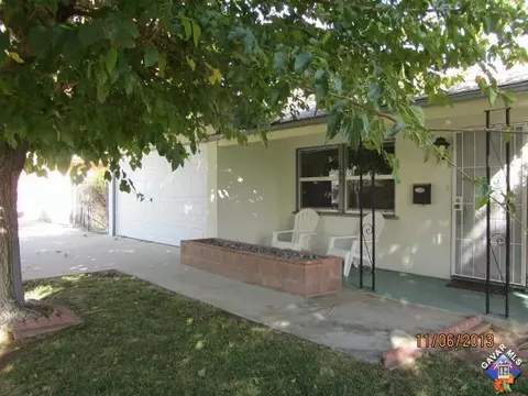 251 Avenue P3 E, Palmdale, CA 93550 photo 4