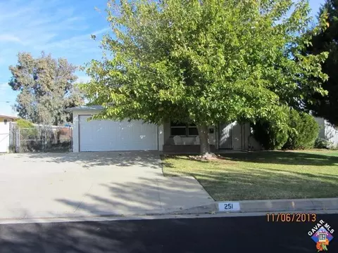 251 Avenue P3 E, Palmdale, CA 93550 photo 2