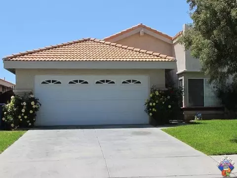 44925 Fenhold St, Lancaster, CA 93535 photo 1