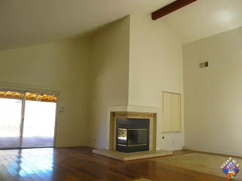 44925 Fenhold St, Lancaster, CA 93535 photo 3