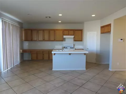 36726 E 37th St, Palmdale, CA 93550 photo 3