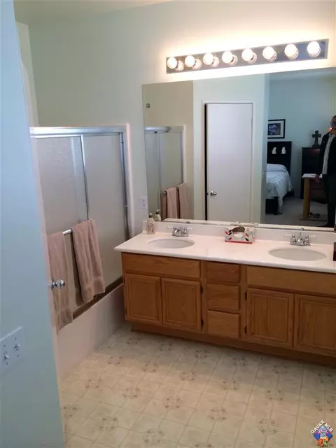 1515 Sutherland St, Lancaster, CA 93534 photo 32