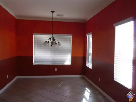 2022 Janet Dr, Lancaster, CA 93534 photo 3